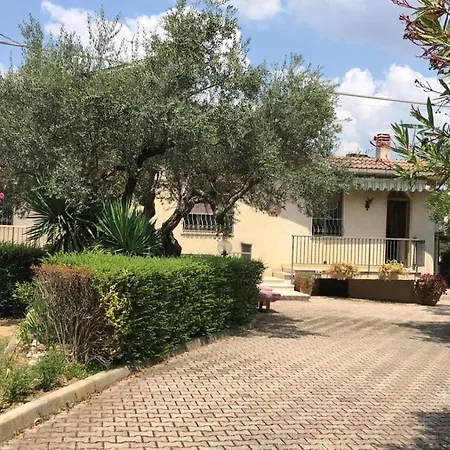 Apartamento Agreste بيت ضيافة Nocciano